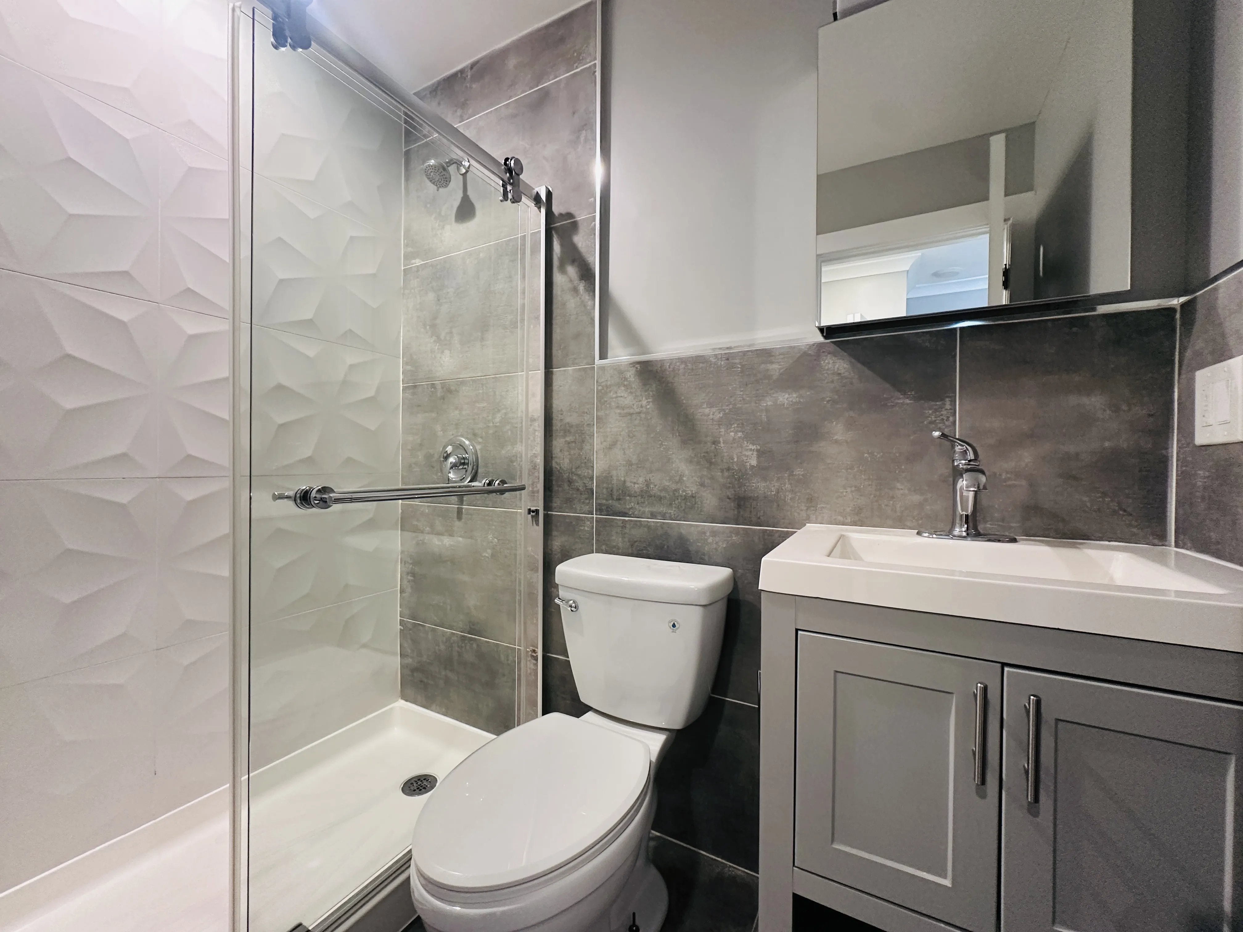 541 W Oakdale Ave, ,  60657, USA 60657-unit#403-Chicago-IL