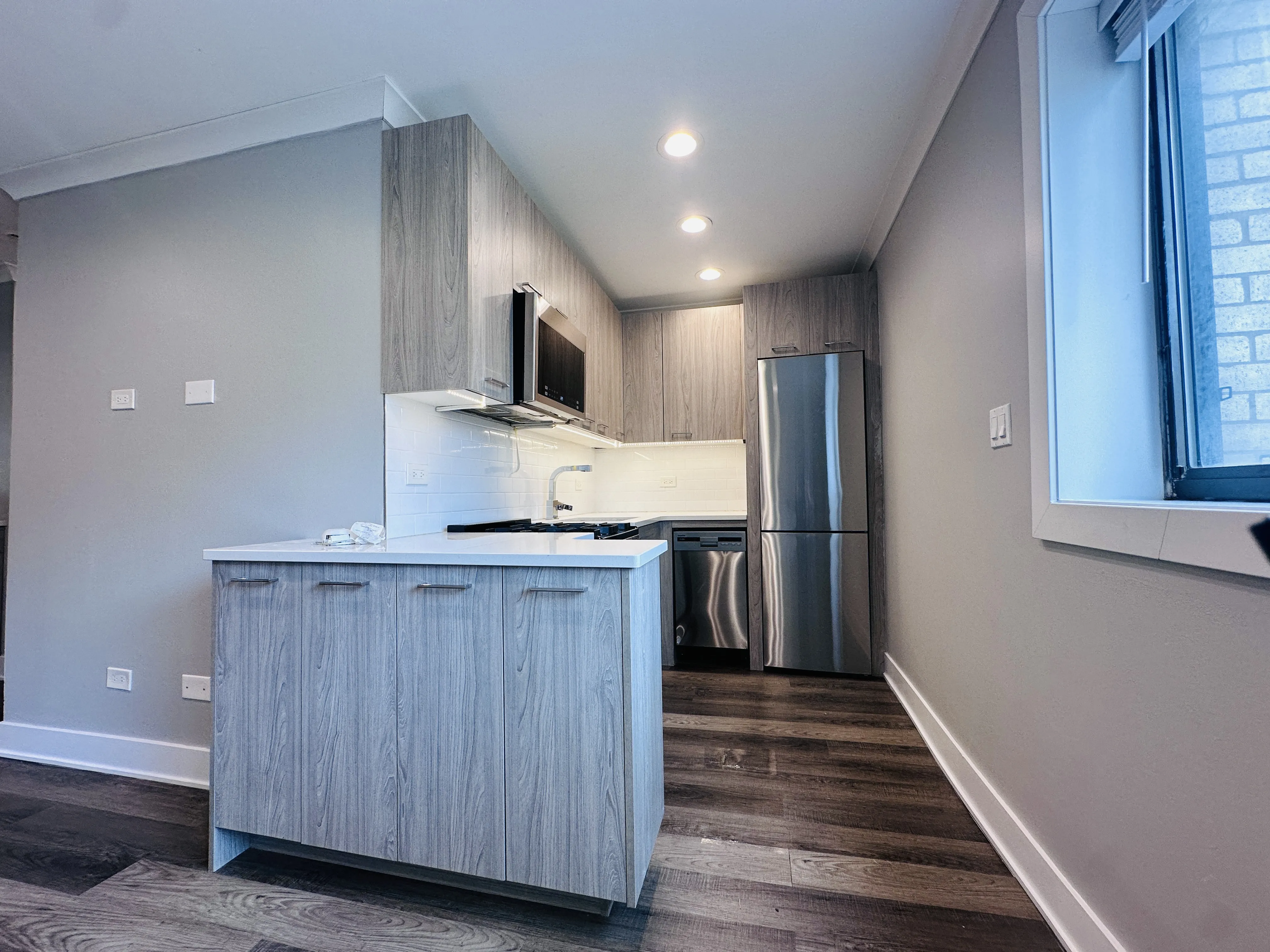 541 W Oakdale Ave, ,  60657, USA 60657-unit#403-Chicago-IL