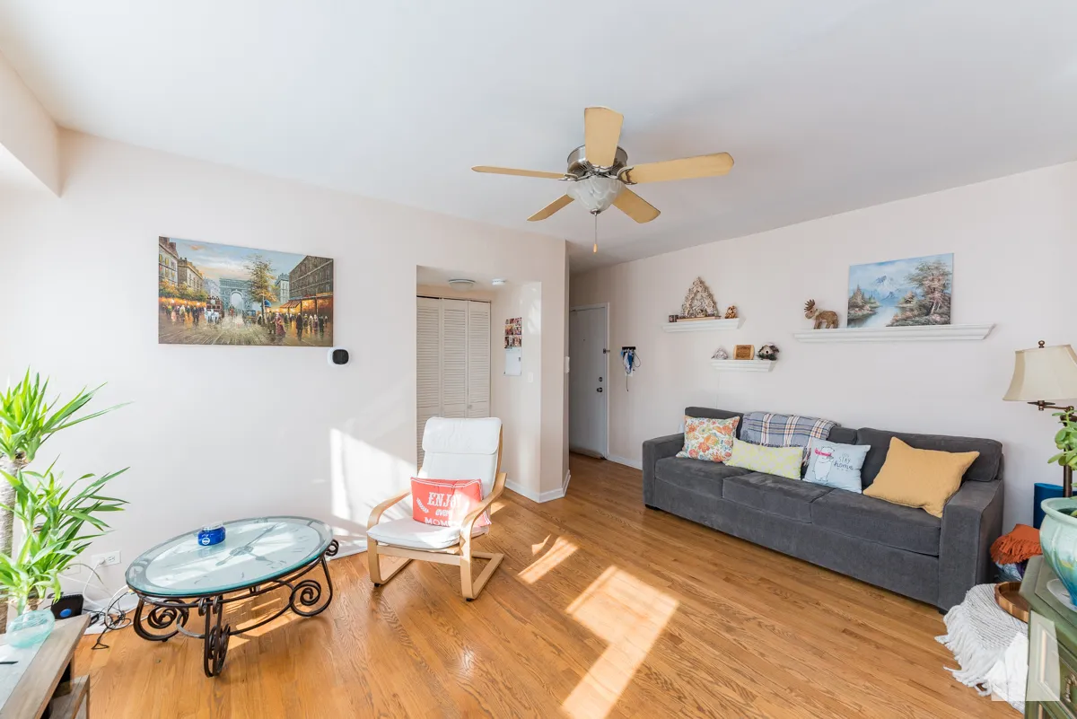 4419 N Lawndale Ave, , 60625, USA 60625-unit#2B-Chicago-IL