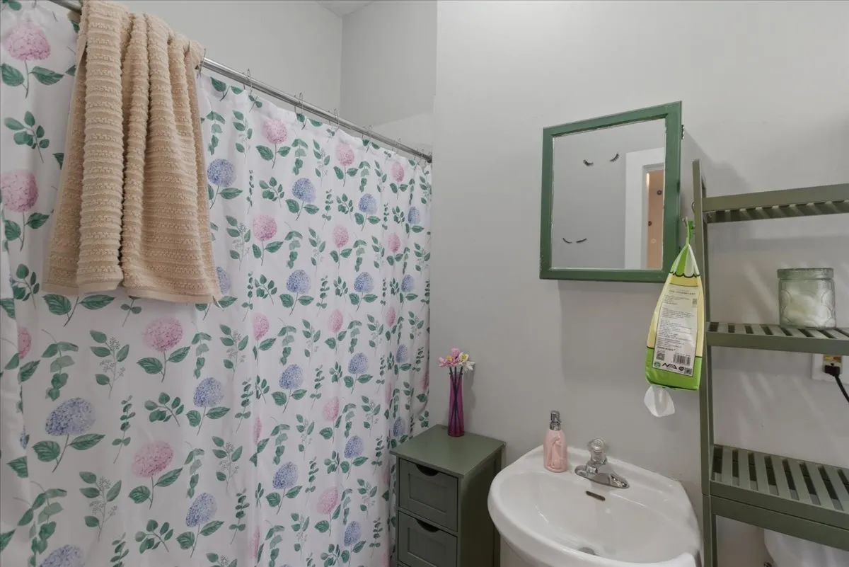 5018 S Blackstone Ave, ,  60615, USA 60615-unit#202-Chicago-IL