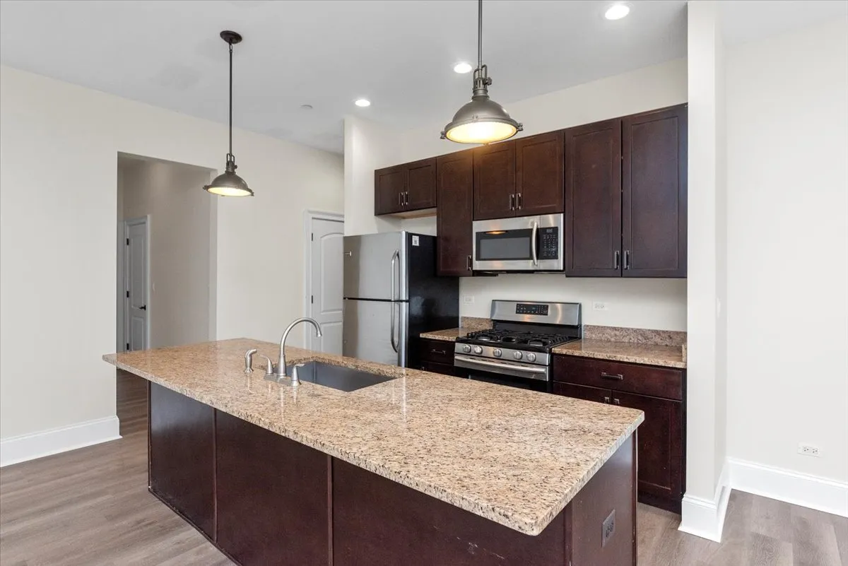 2500 Green Bay Rd, ,  60201, USA 60201-unit#403-Evanston-IL
