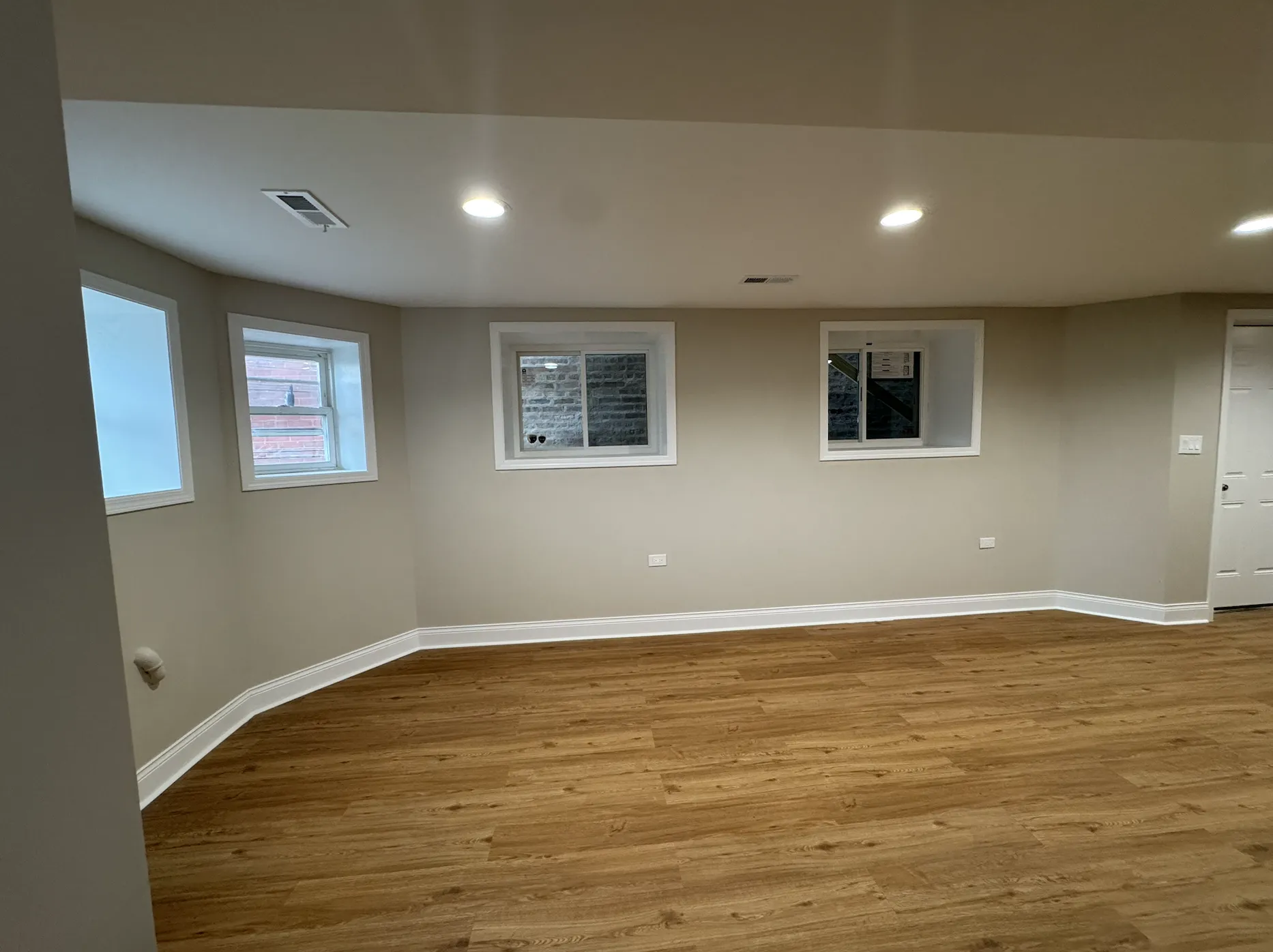 6348 S Langley Ave, ,  60637, USA 60637-unit#1-Chicago-IL