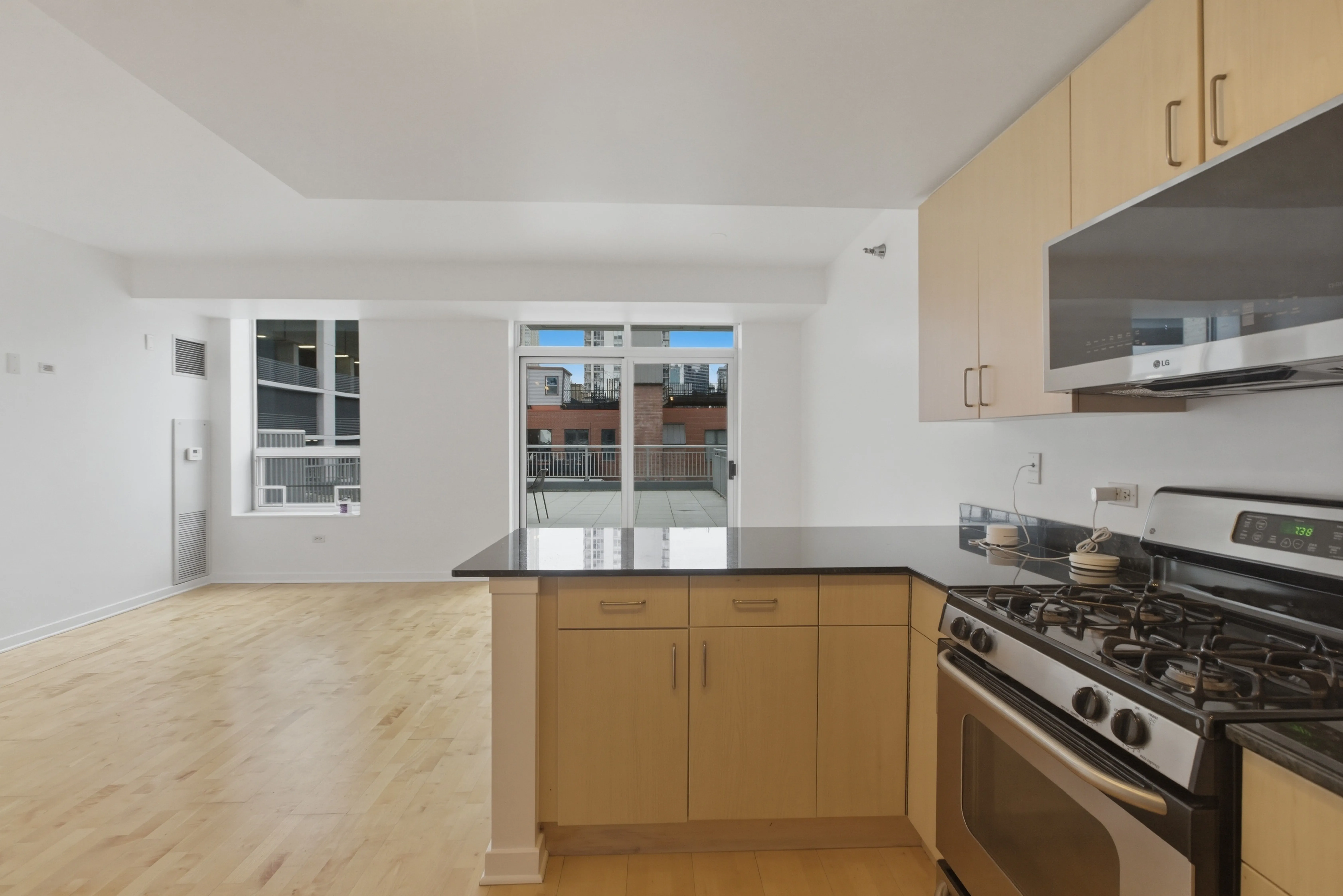 330 W Grand Ave, ,  60654, USA 60654-unit#808-Chicago-IL