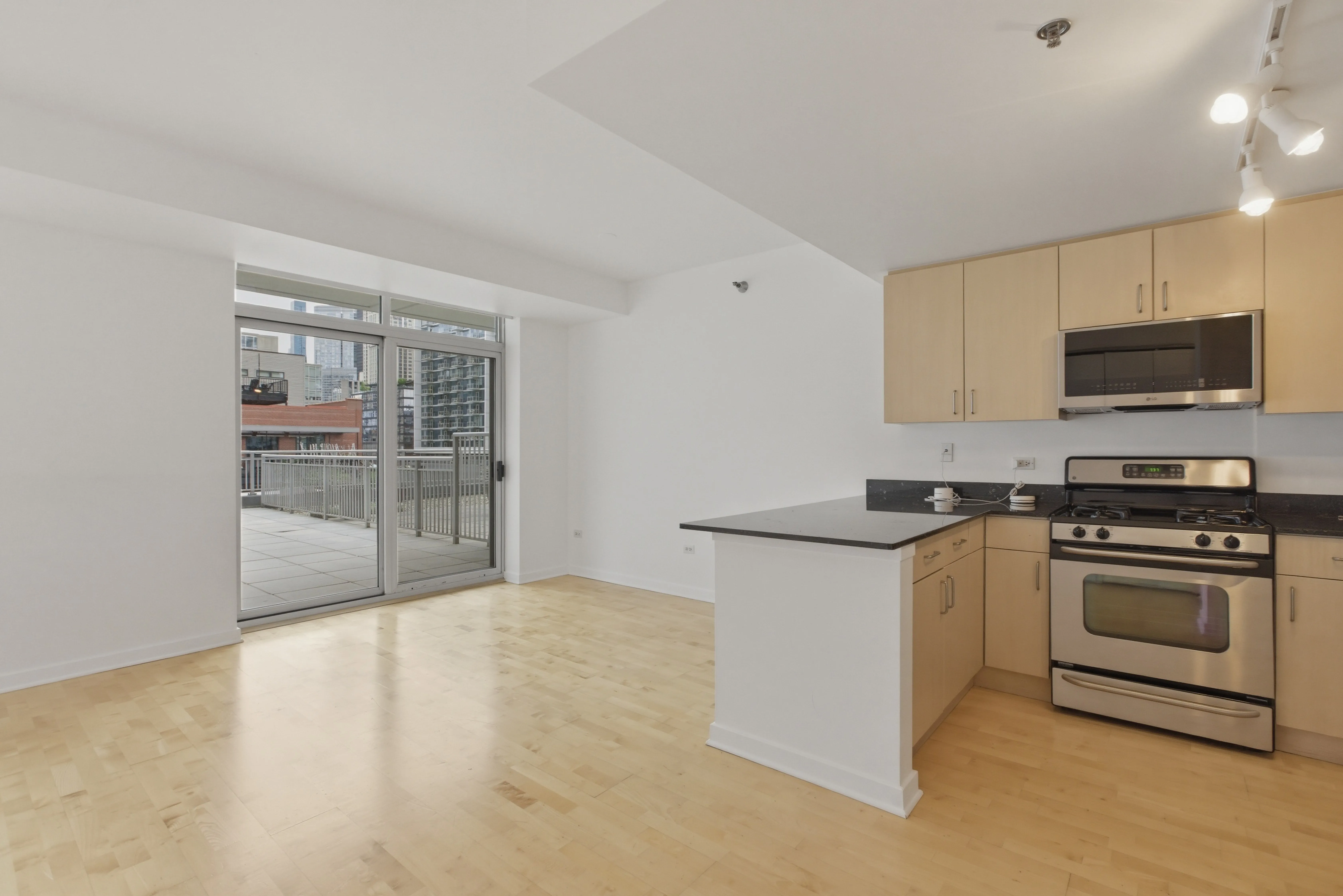 330 W Grand Ave, ,  60654, USA 60654-unit#808-Chicago-IL