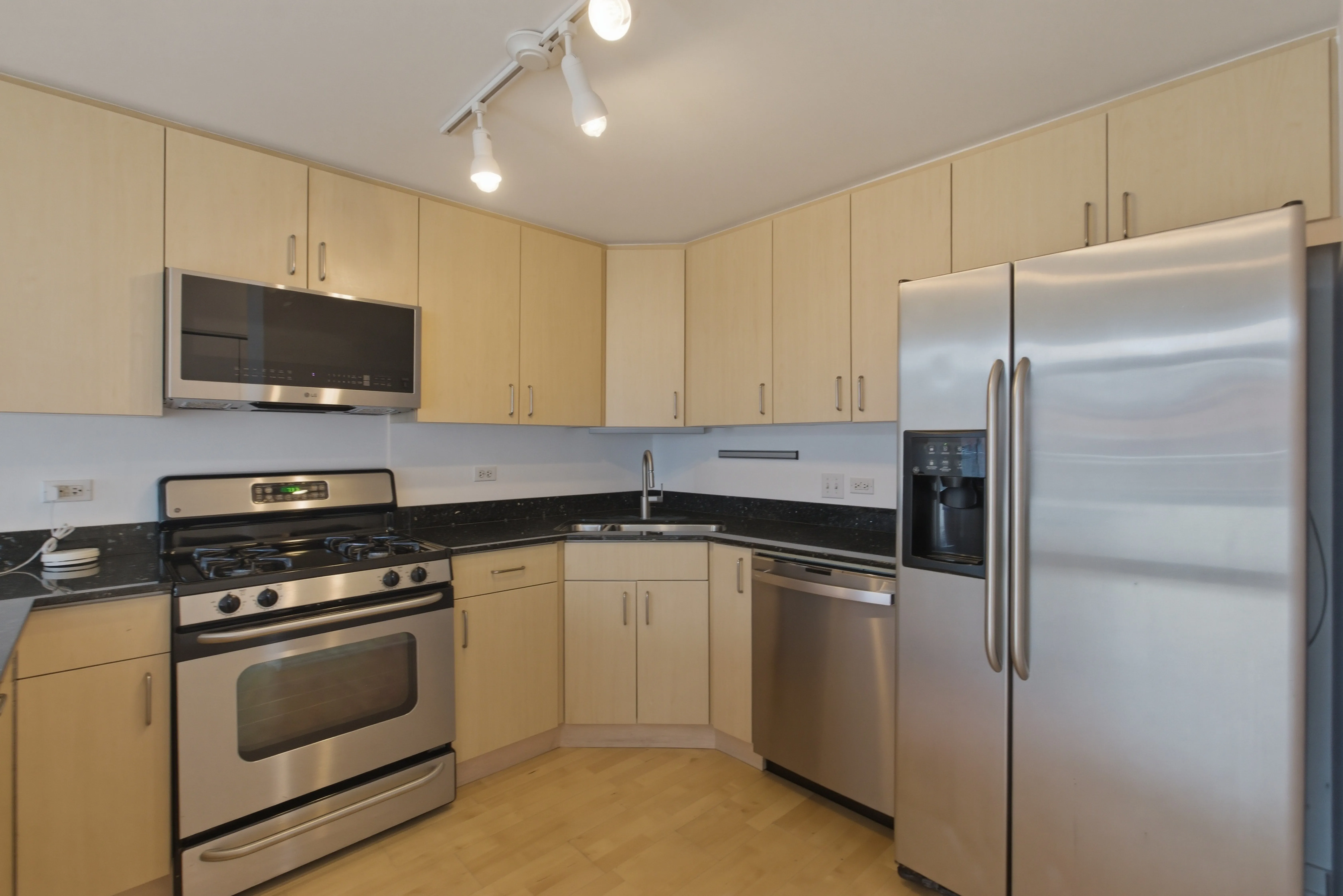 330 W Grand Ave, ,  60654, USA 60654-unit#808-Chicago-IL