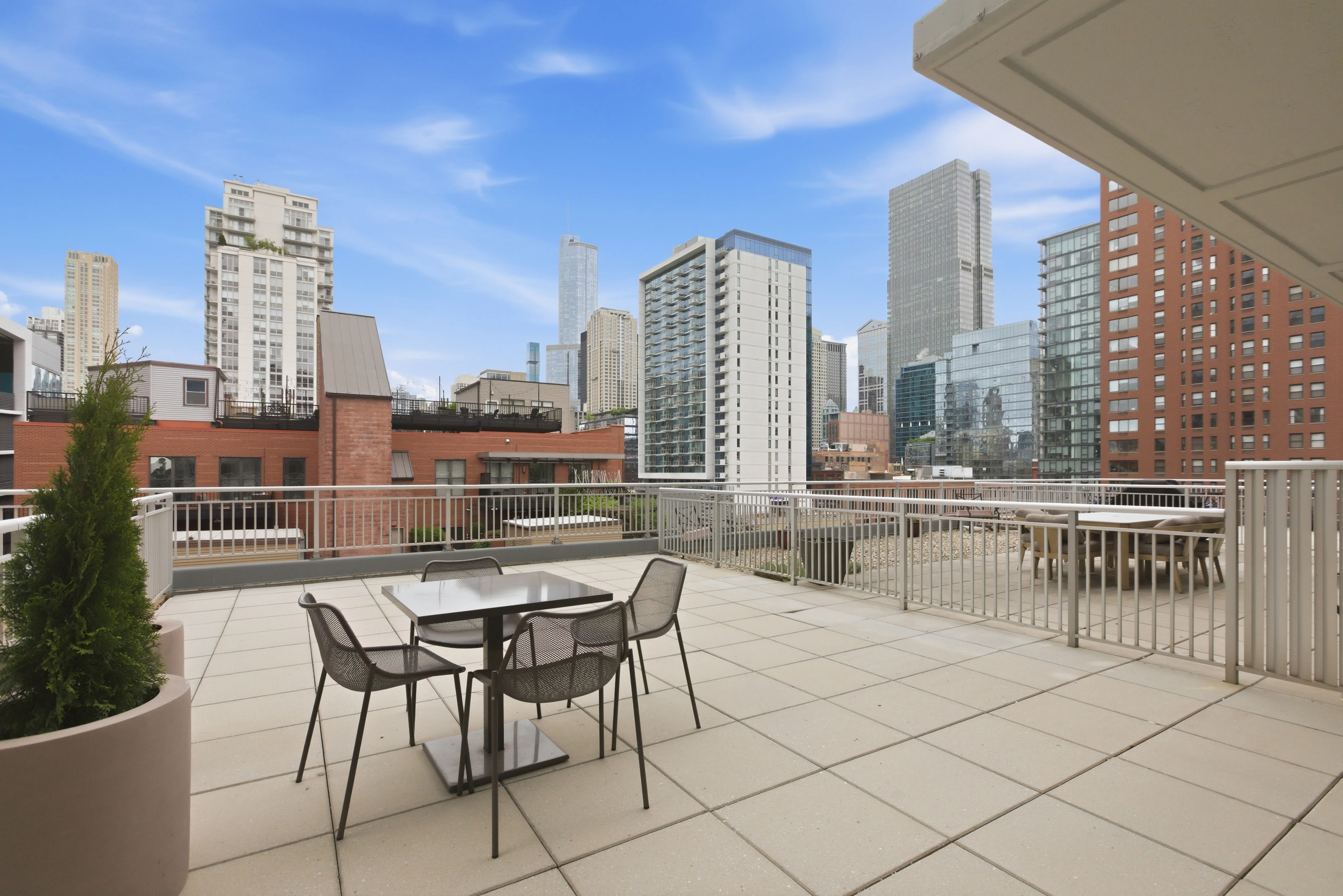330 W Grand Ave, ,  60654, USA 60654-unit#808-Chicago-IL