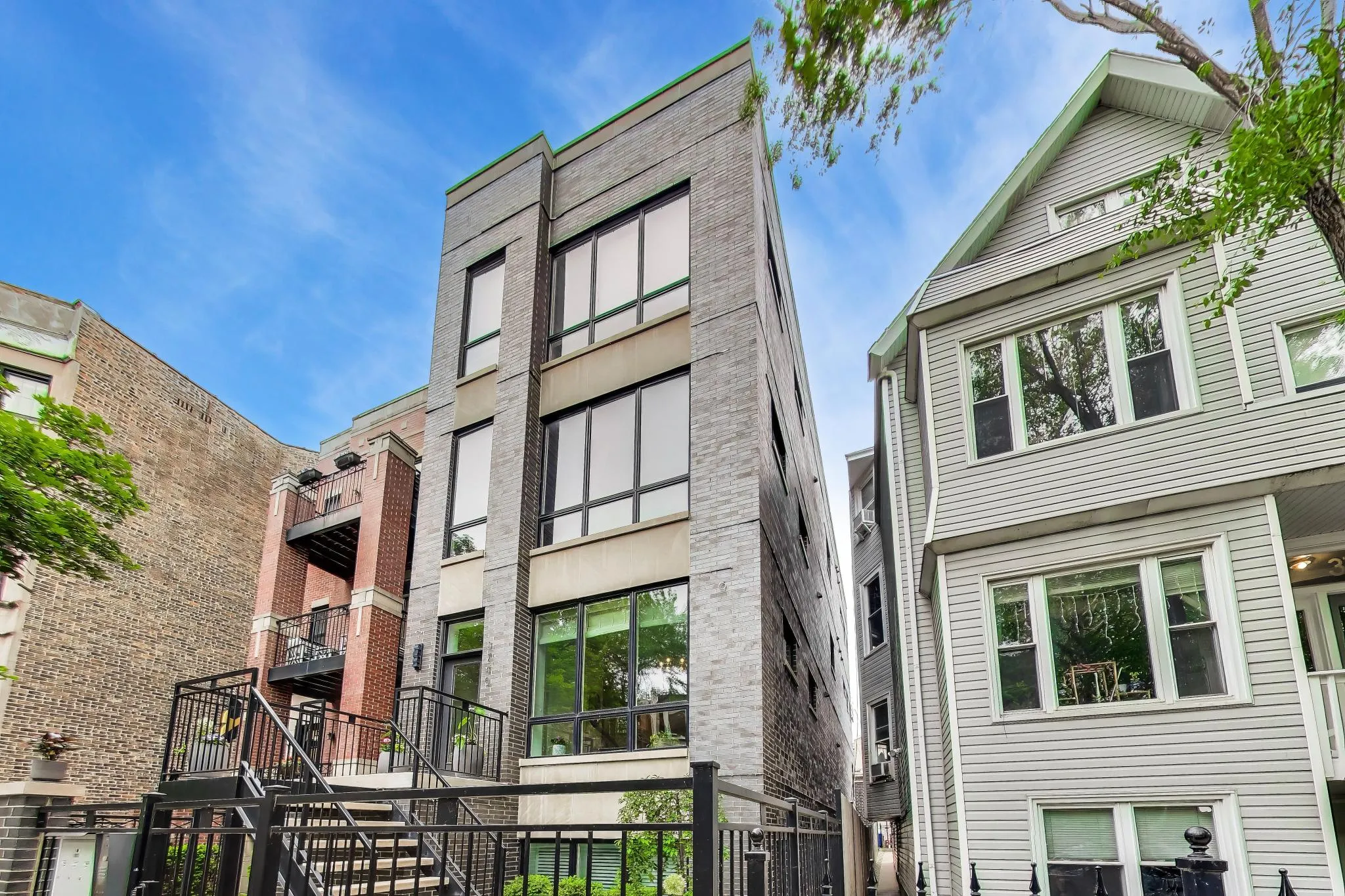 3740 N Clifton Ave, , 60613, USA 60613-unit#2-Chicago-IL