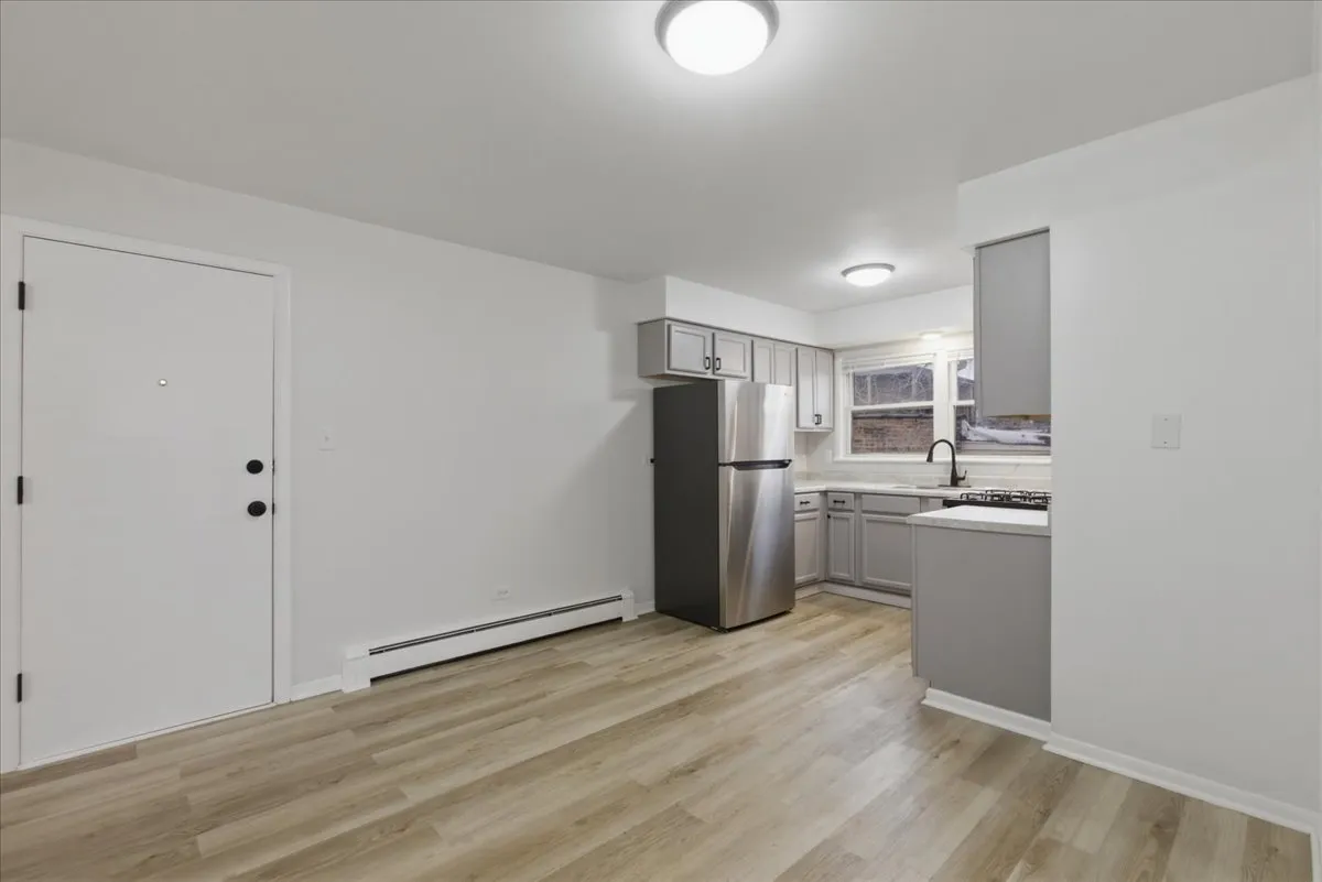 8917 S Cottage Grove Ave, , 60619, USA 60619-unit#2E-Chicago-IL