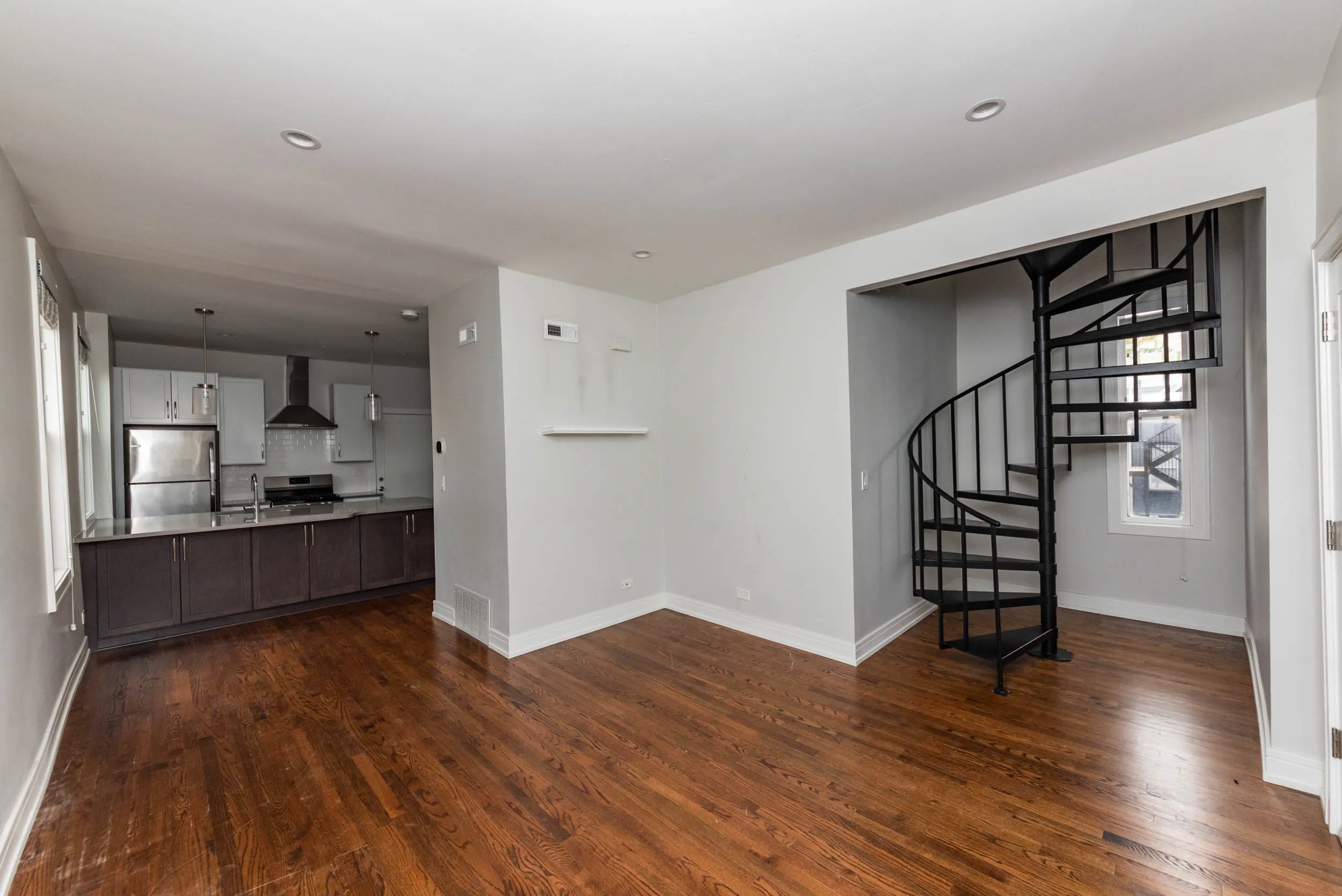 2045 N Wolcott Ave, , 60614, USA 60614-unit#2R-Chicago-IL