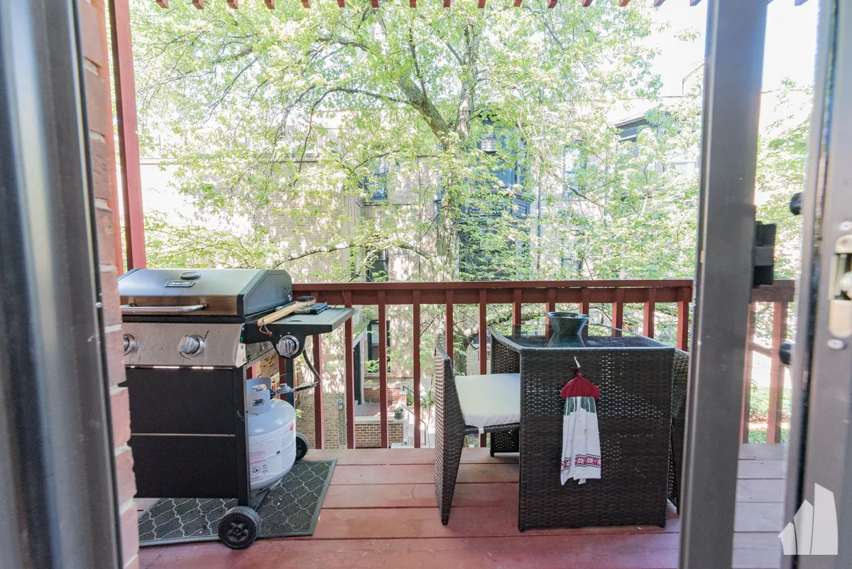 803 W Oakdale Ave, ,  60657, USA 60657-unit#2-Chicago-IL
