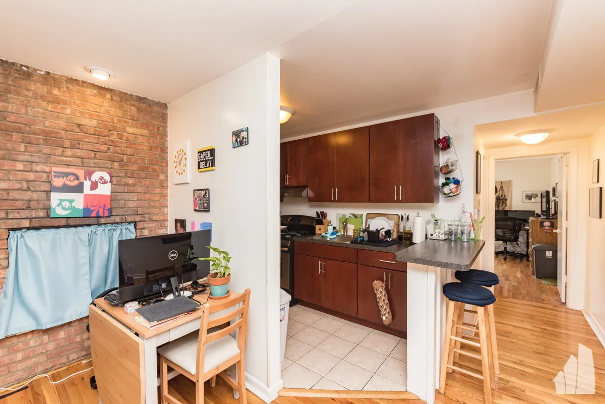 803 W Oakdale Ave, ,  60657, USA 60657-unit#2-Chicago-IL