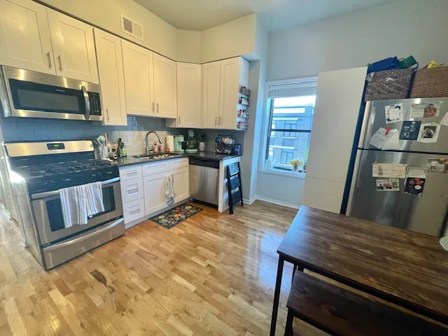 3359 N Southport Ave, ,  60657, USA 60657-unit#4-Chicago-IL