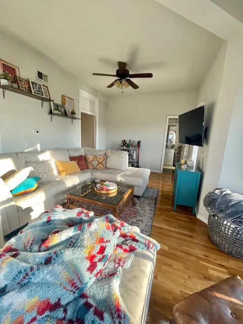 3359 N Southport Ave, ,  60657, USA 60657-unit#4-Chicago-IL