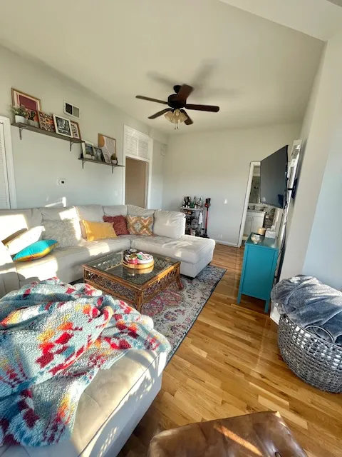 3359 N Southport Ave, ,  60657, USA 60657-unit#4-Chicago-IL