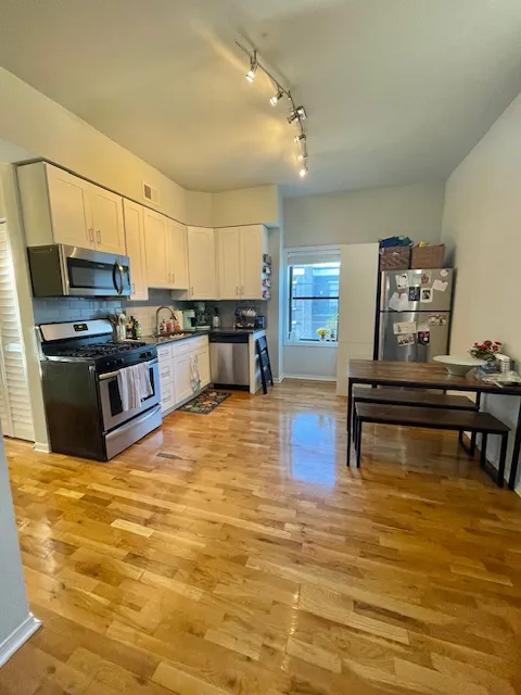 3359 N Southport Ave, ,  60657, USA 60657-unit#4-Chicago-IL