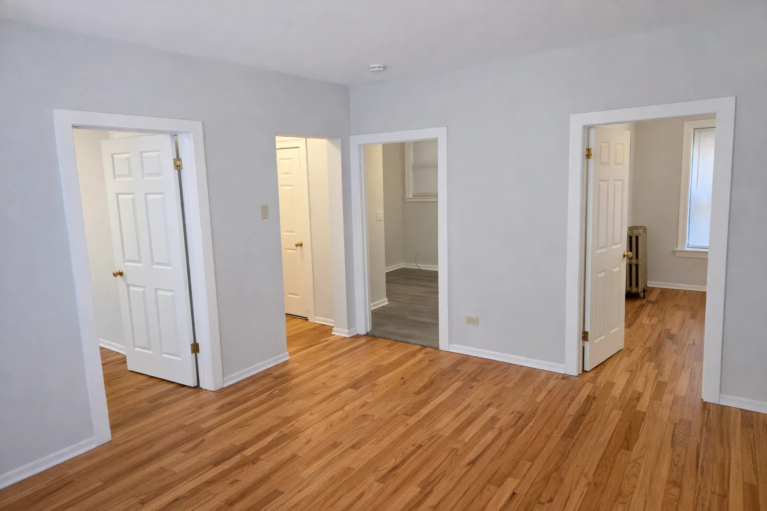6716 S Merrill Ave, , 60649, USA 60649-unit#1W-Chicago-IL