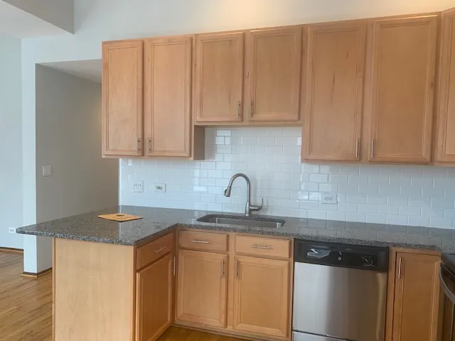 3055 N Sheffield Ave, ,  60657, USA 60657-unit#2D-Chicago-IL