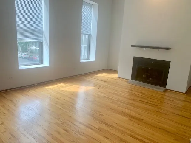 3055 N Sheffield Ave, ,  60657, USA 60657-unit#2D-Chicago-IL