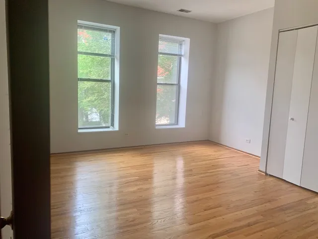 3055 N Sheffield Ave, ,  60657, USA 60657-unit#2D-Chicago-IL