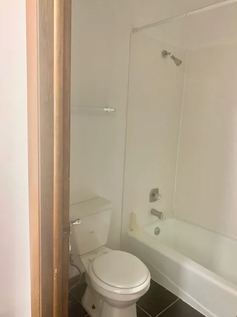 3055 N Sheffield Ave, ,  60657, USA 60657-unit#2D-Chicago-IL