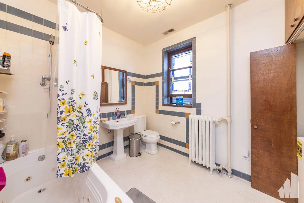 842 W Waveland Ave, ,  60613, USA 60613-unit#3-Chicago-IL