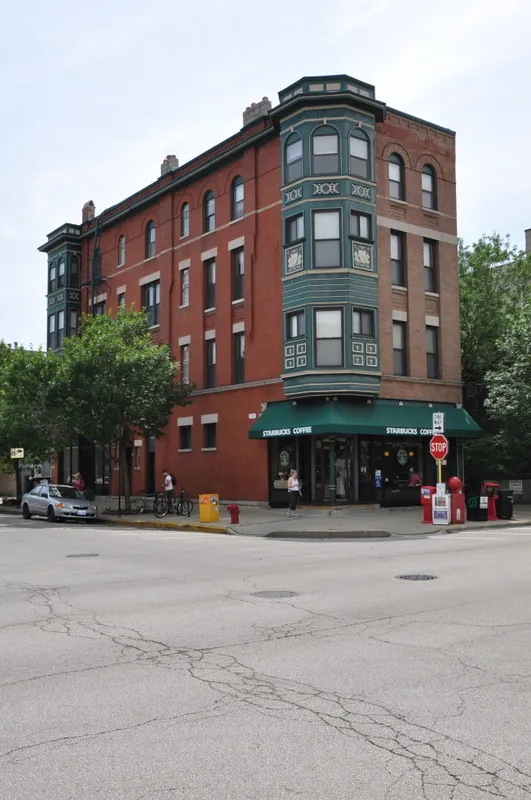 1351 W Roscoe St, , 60657, USA 60657-unit#4-Chicago-IL