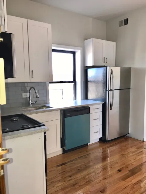 1351 W Roscoe St, ,  60657, USA 60657-unit#4-Chicago-IL