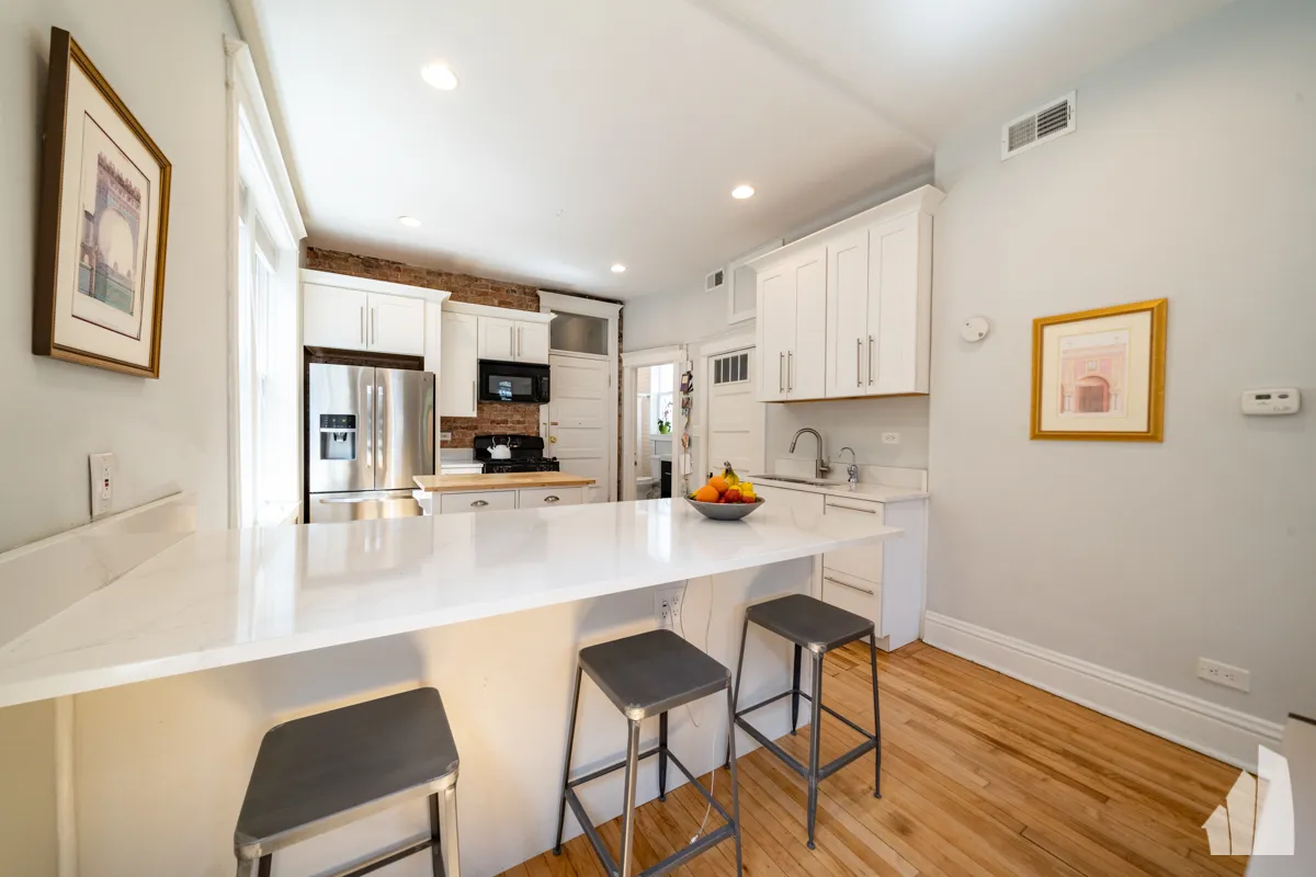 1037 S Racine Ave, , 60607, USA 60607-unit#3R-Chicago-IL