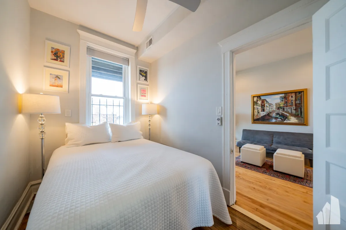 1037 S Racine Ave, , 60607, USA 60607-unit#3R-Chicago-IL