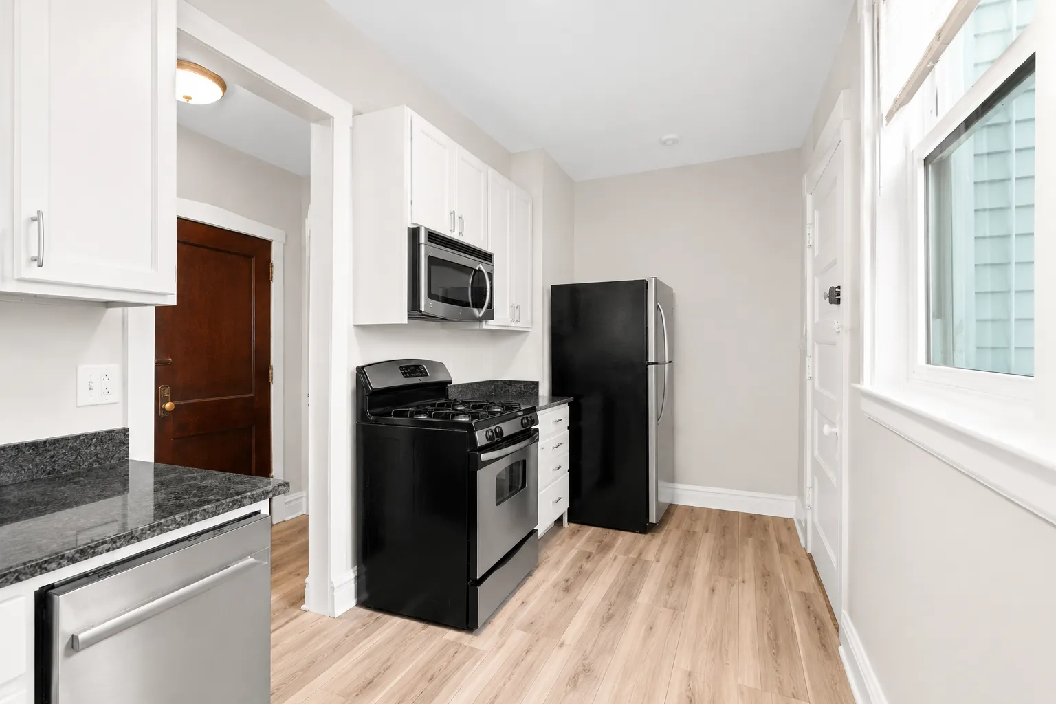 2514 W Belle Plaine Ave, , 60618, USA 60618-unit#1-Chicago-IL