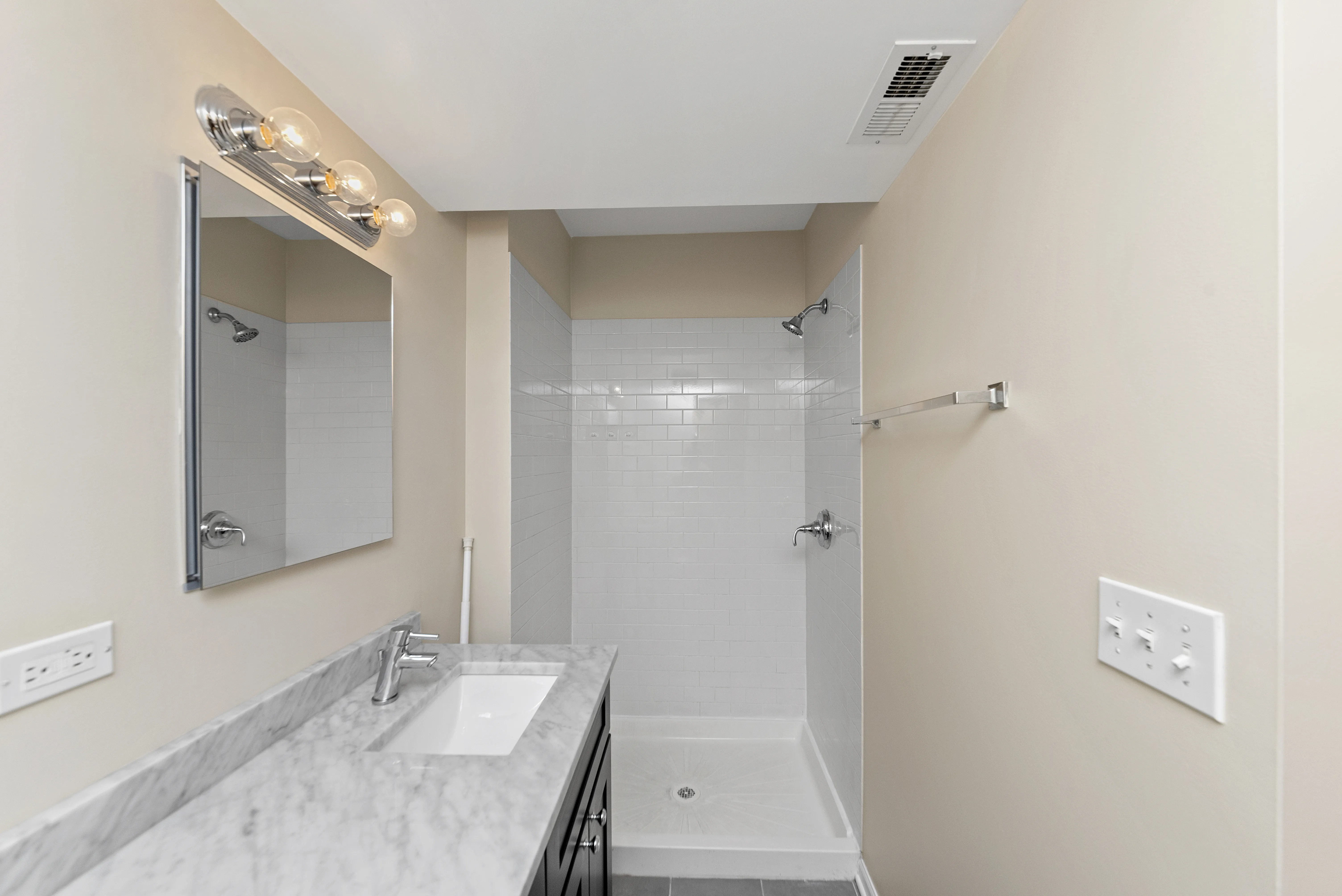 1118 E Hyde Park Blvd, , 60615, USA 60615-unit#1128-GS-Chicago-IL
