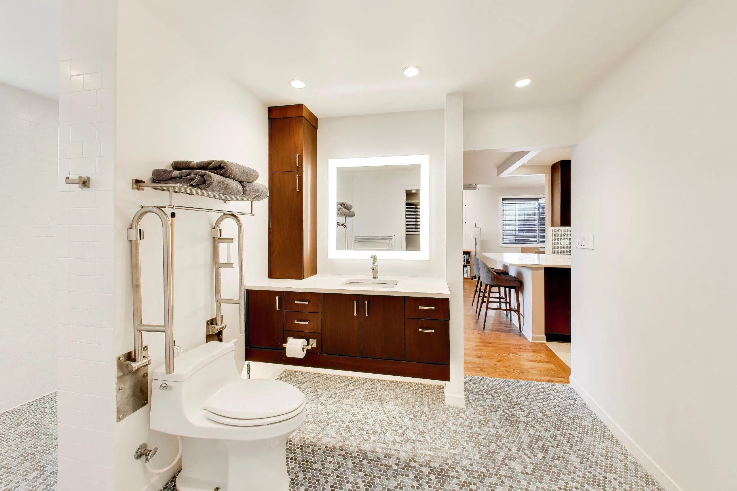 2722 Central St, , 60201, USA 60201-unit#4S-Evanston-IL