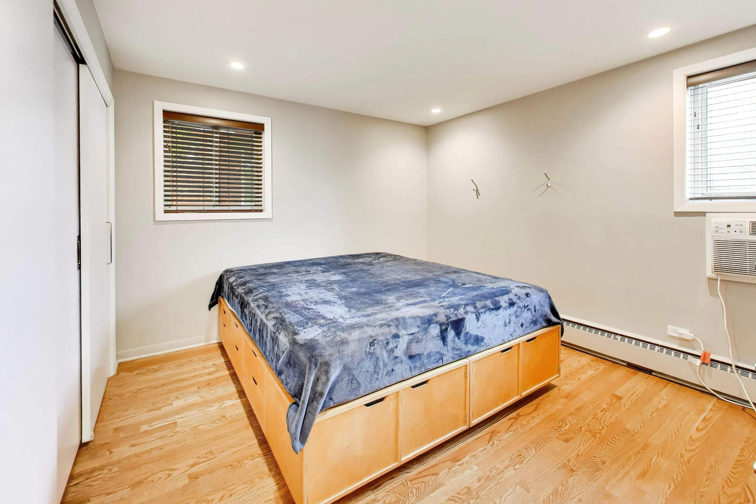 2722 Central St, , 60201, USA 60201-unit#4S-Evanston-IL