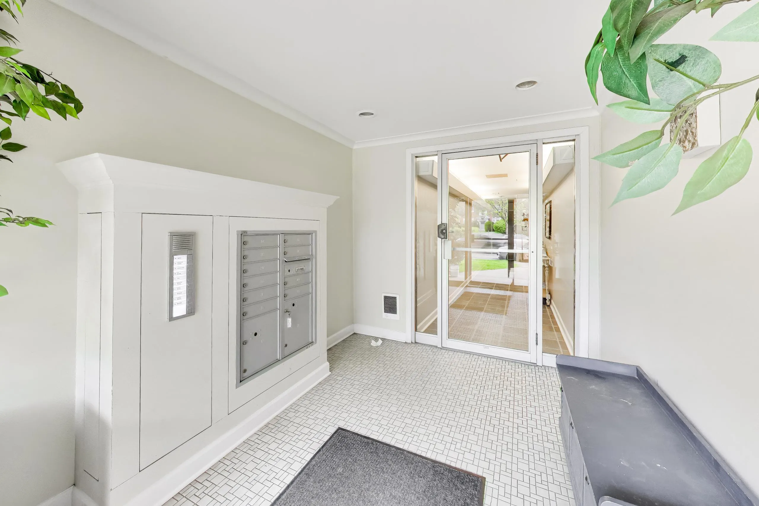 2722 Central St, , 60201, USA 60201-unit#4S-Evanston-IL