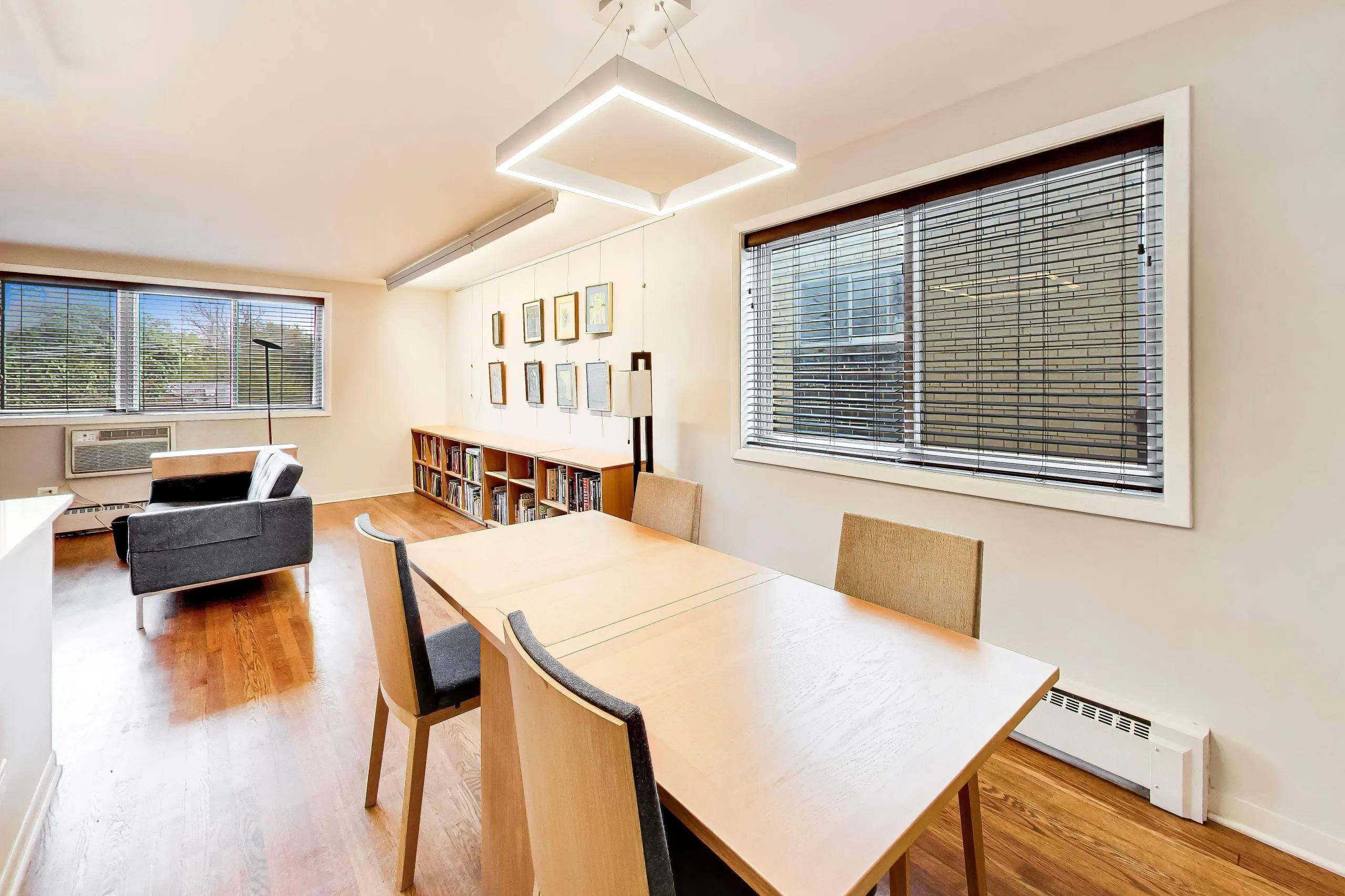 2722 Central St, , 60201, USA 60201-unit#4S-Evanston-IL