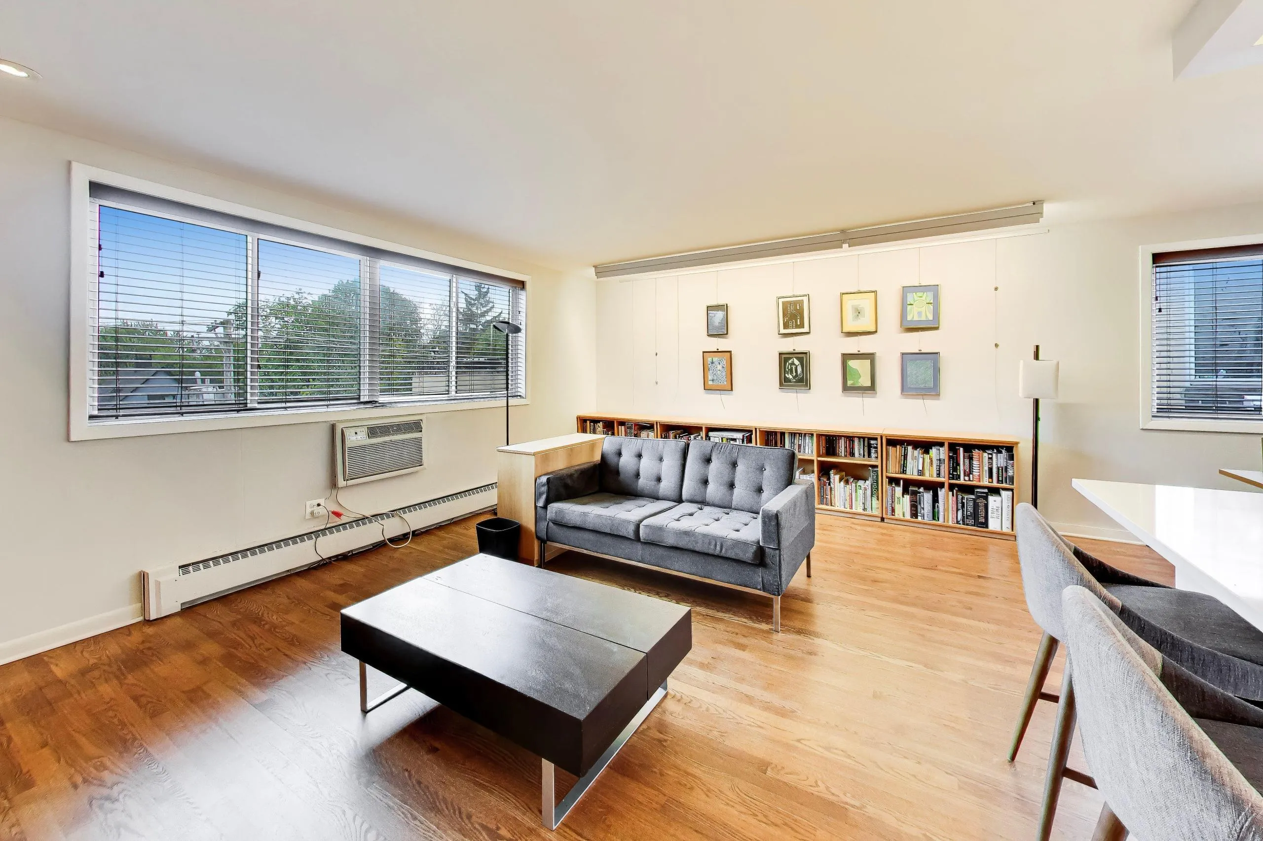 2722 Central St, , 60201, USA 60201-unit#4S-Evanston-IL
