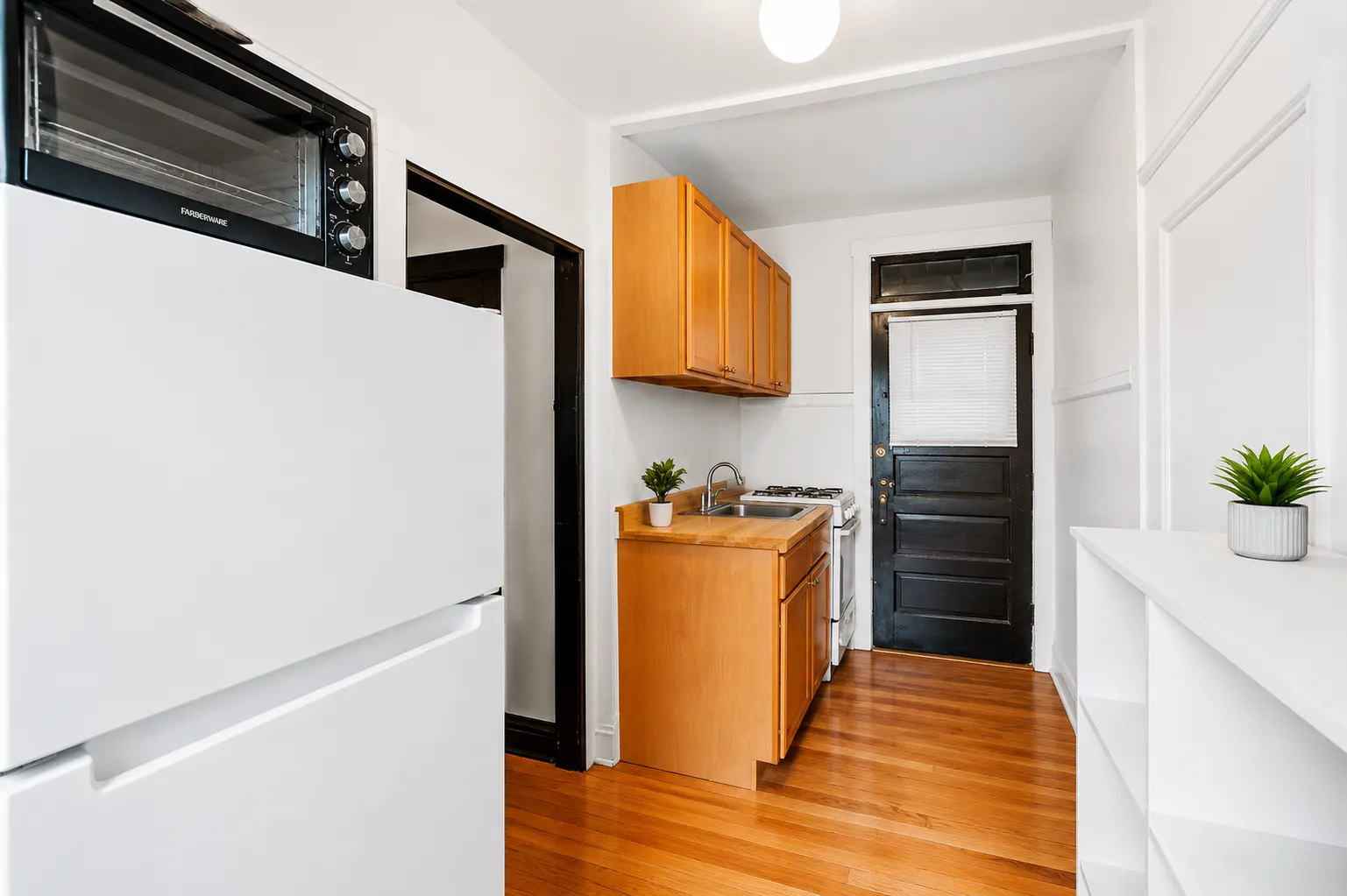 658 W Oakdale Ave, , 60657, USA 60657-unit#3B-Chicago-IL
