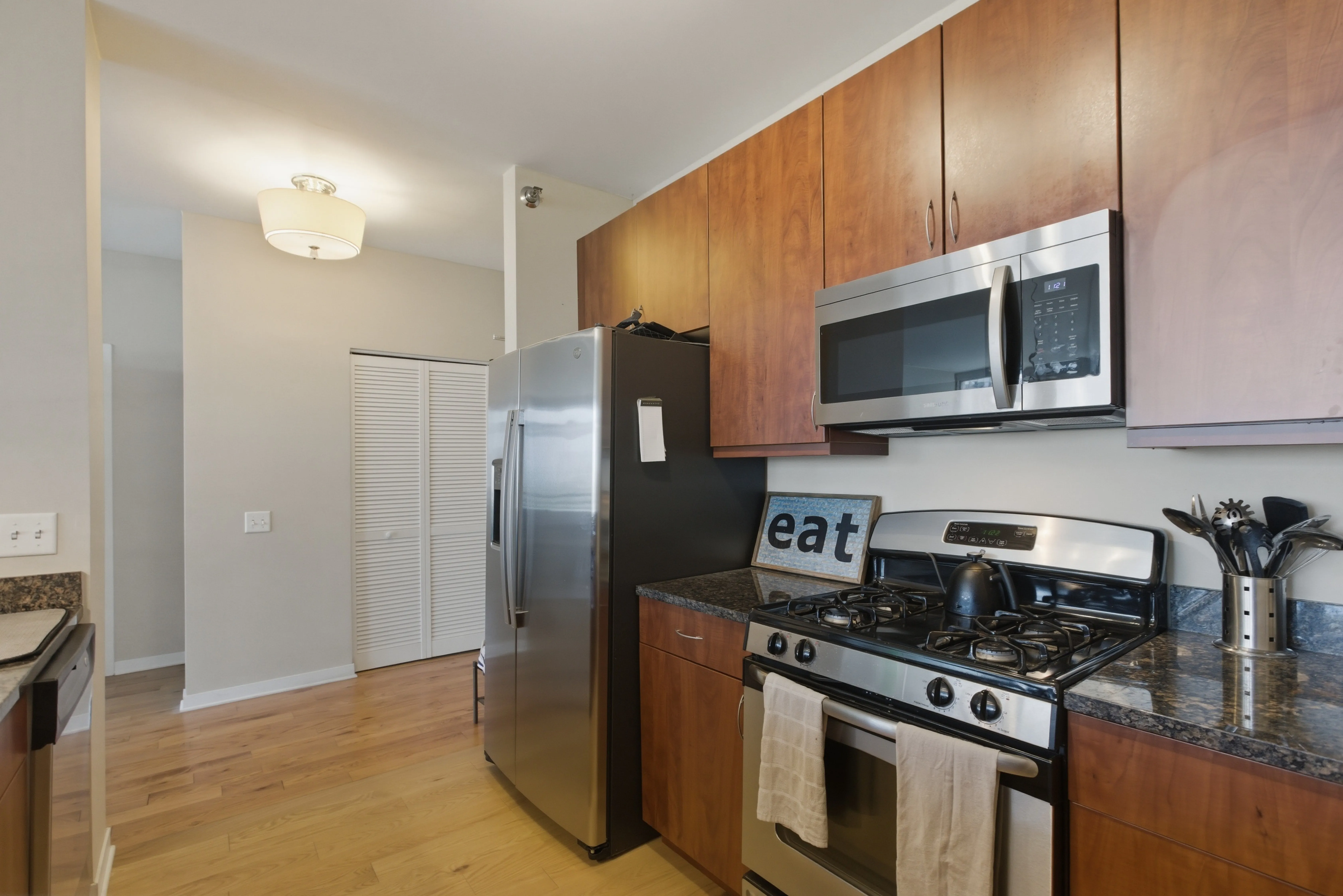 757 N Orleans St, , 60654, USA 60654-unit#705-Chicago-IL