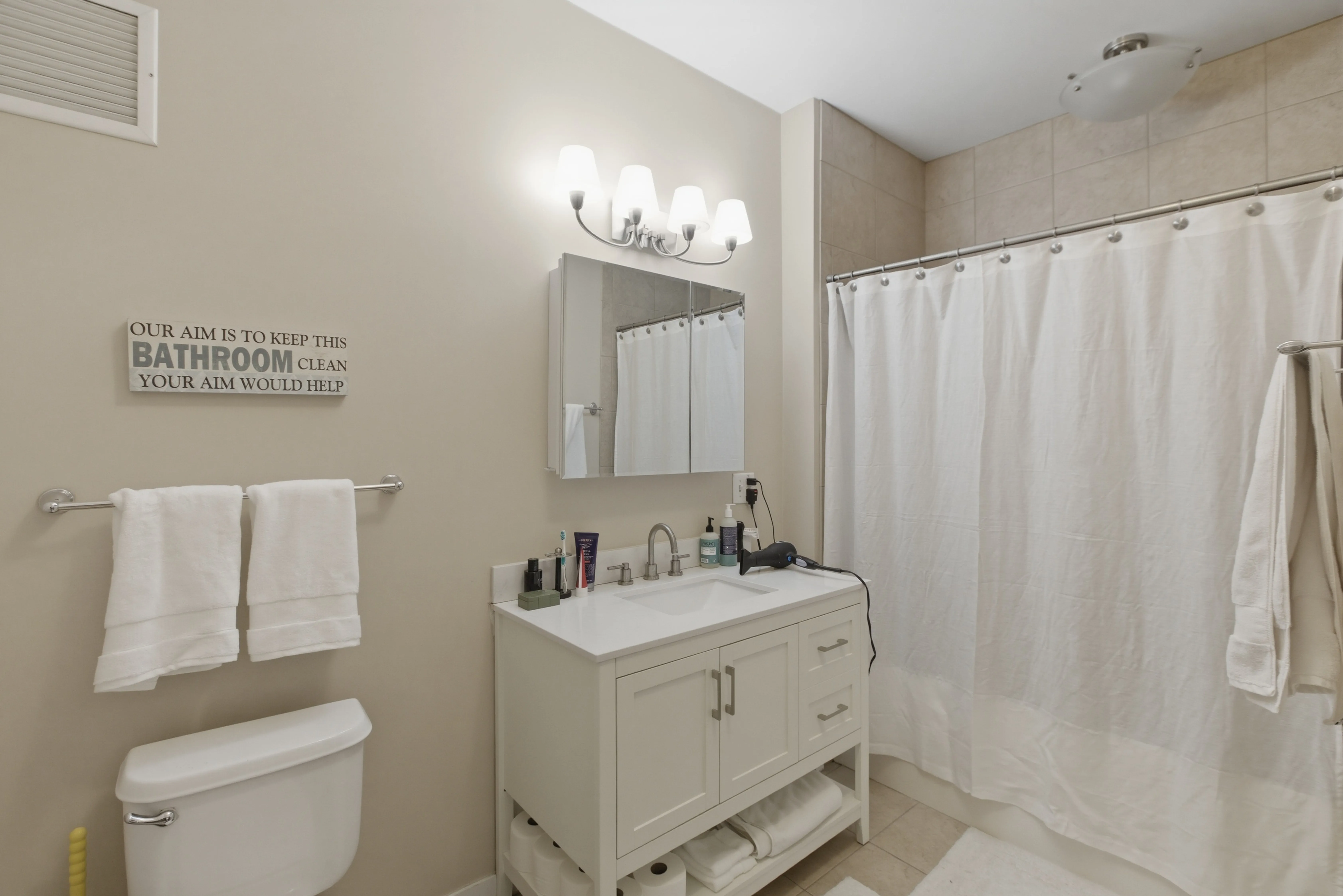 757 N Orleans St, , 60654, USA 60654-unit#705-Chicago-IL