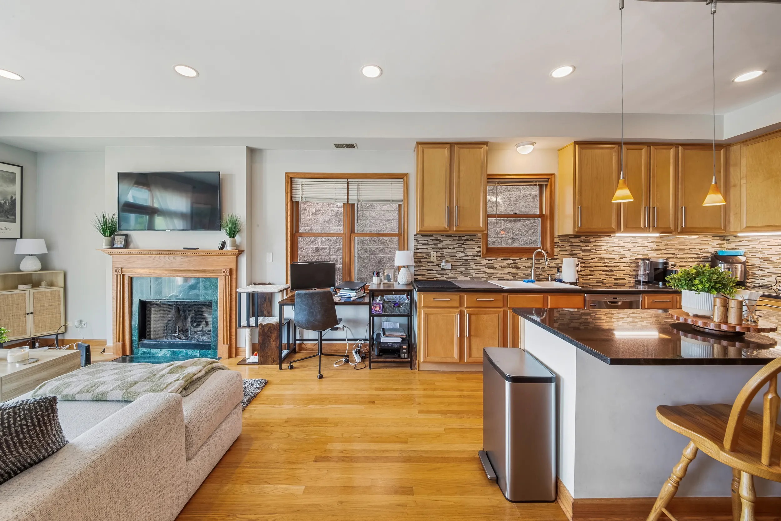 1954 W Diversey Pkwy, , 60614, USA 60614-unit#3W-Chicago-IL