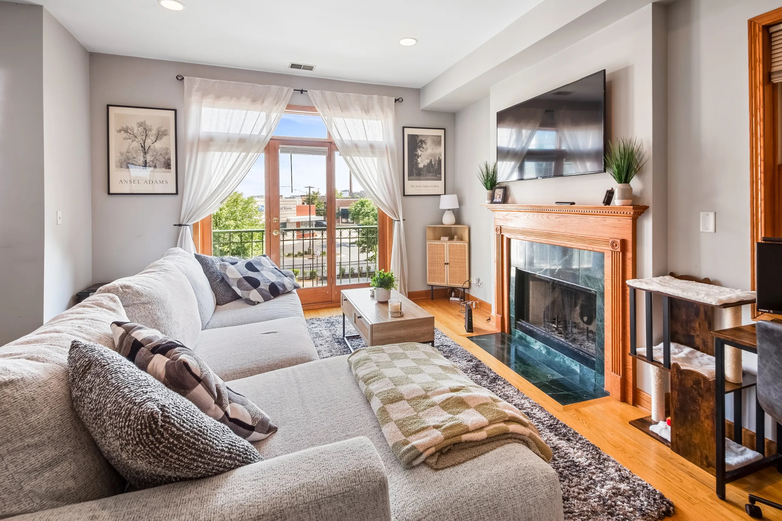 1954 W Diversey Pkwy, , 60614, USA 60614-unit#3W-Chicago-IL
