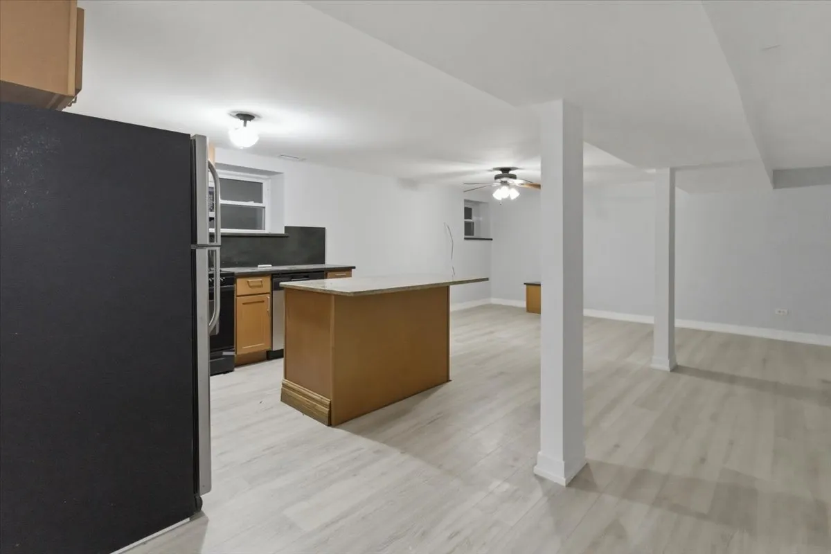 910 W Gunnison St, ,  60640, USA 60640-unit#Garden-Chicago-IL