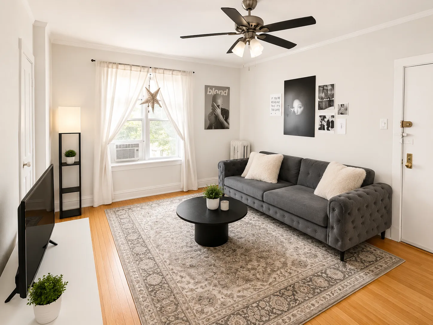 652 W Oakdale Ave, , 60657, USA 60657-unit#1S-Chicago-IL