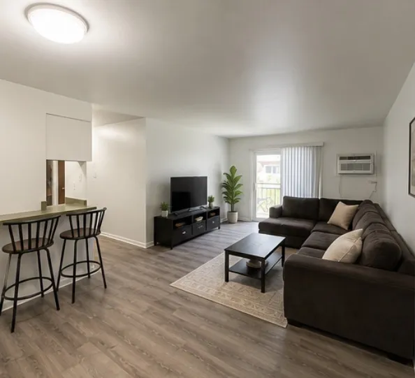 124 W Washington St, ,  60073, USA 60073-unit#114-Round Lake-IL