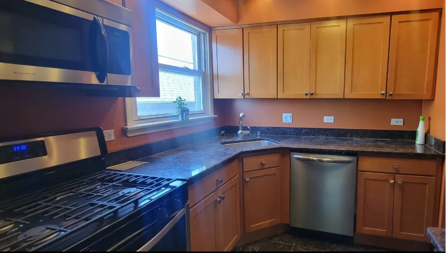 6105 N Wolcott Ave, , 60660, USA 60660-unit#301-Chicago-IL