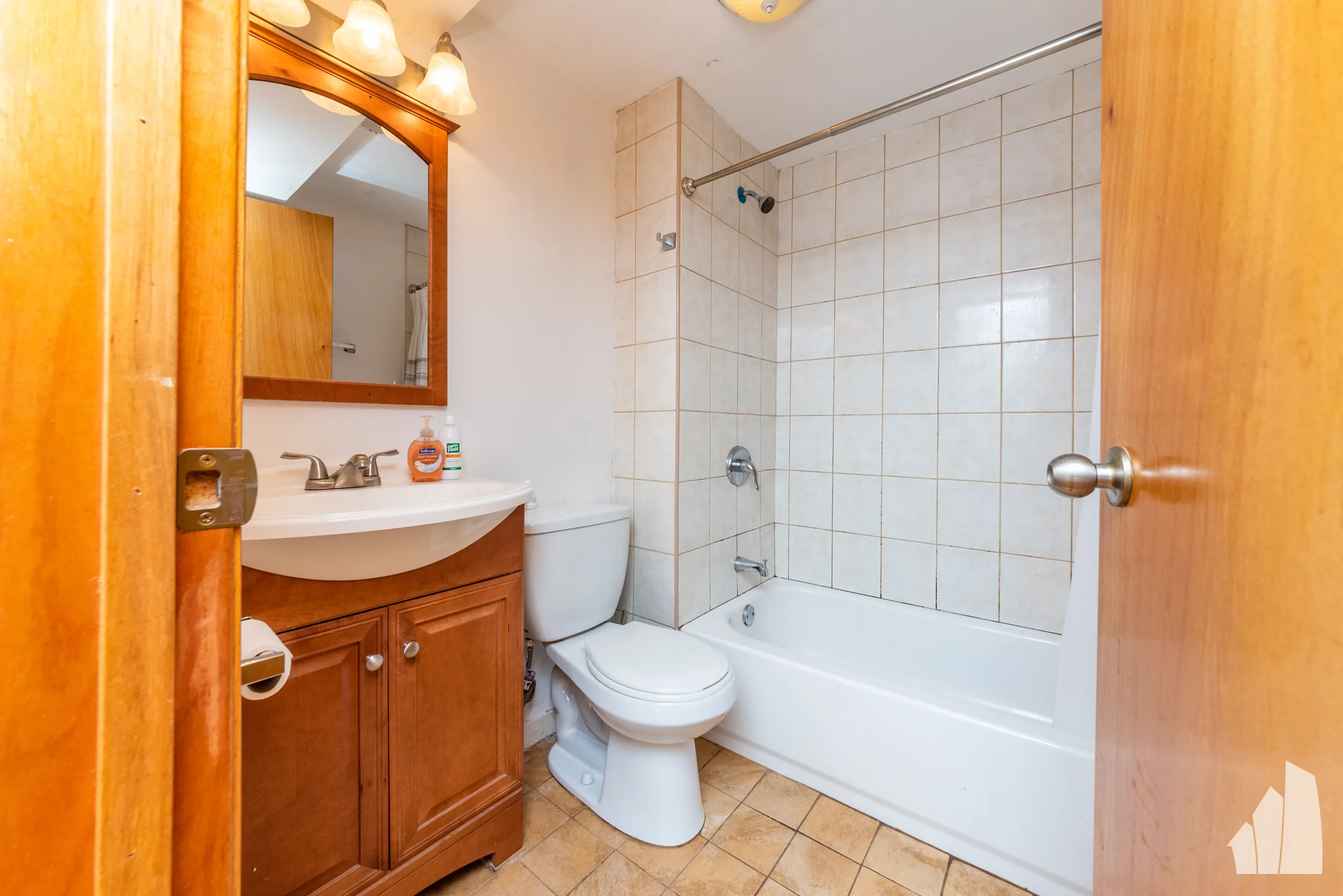 1533 W Leland Ave, , 60640, USA 60640-unit#Garden-Chicago-IL