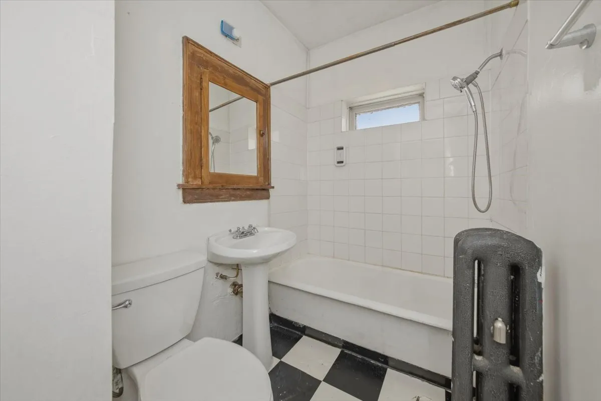 6719 N Oshkosh Ave, , 60631, USA 60631-unit#1-Chicago-IL