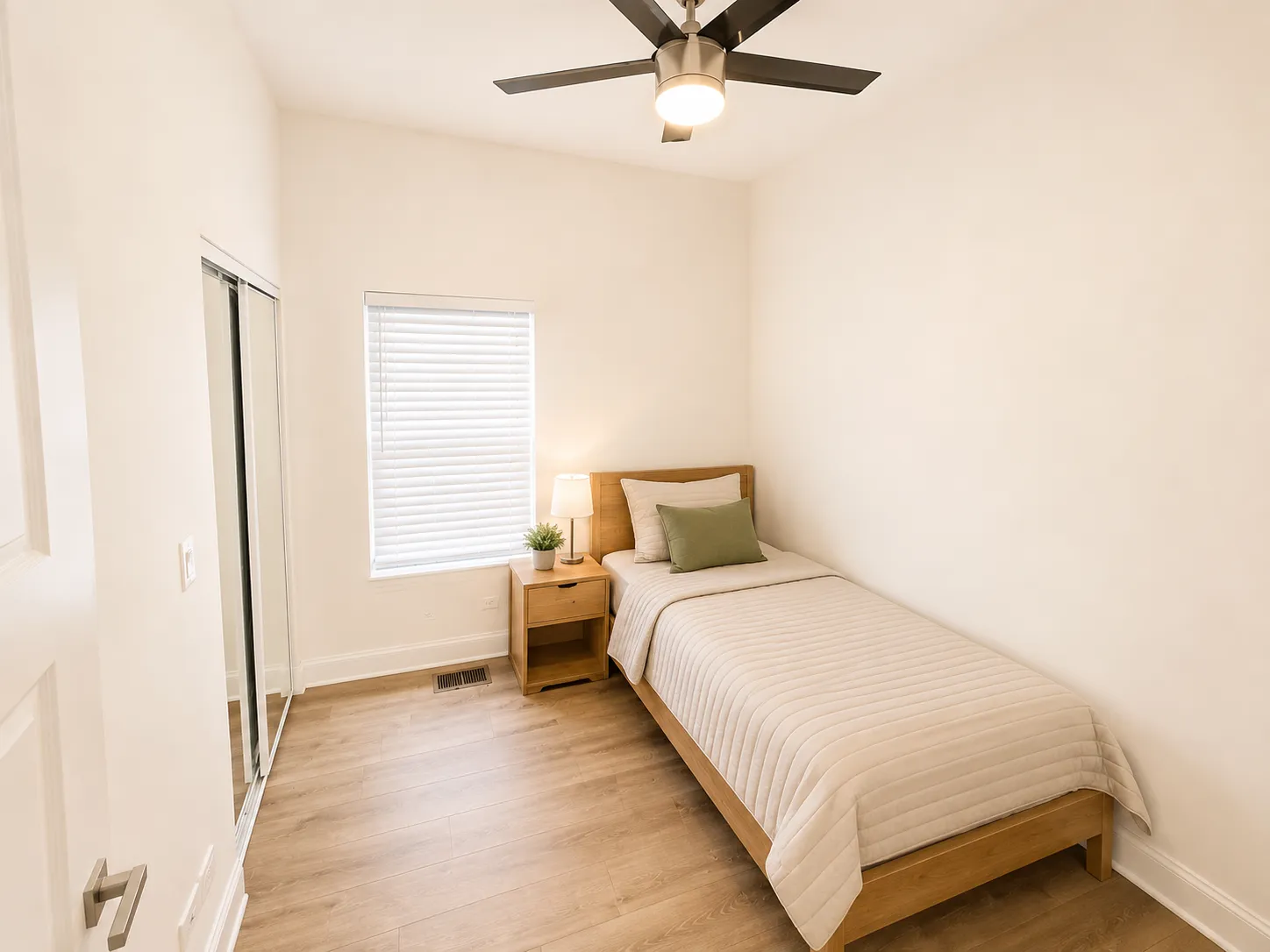 2991 N Lawndale Ave, ,  60618, USA 60618-unit#1-Chicago-IL