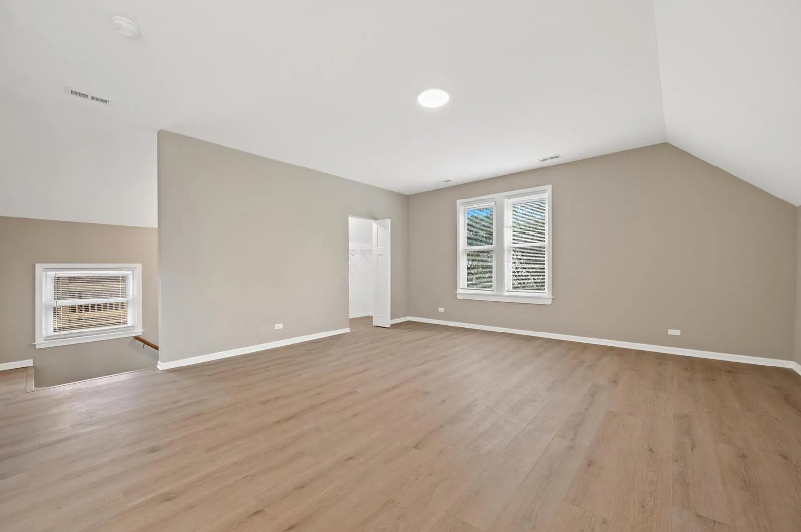 3311 N Ravenswood Ave, , 60657, USA 60657-unit#1-Chicago-IL