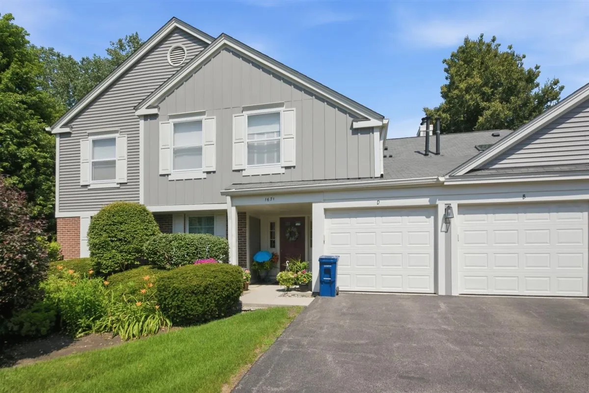 1671 Grosvenor Cir, , 60189, USA 60189-unit#C-Wheaton-IL
